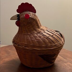 Vintage Hen on a Nest Wicker Basket